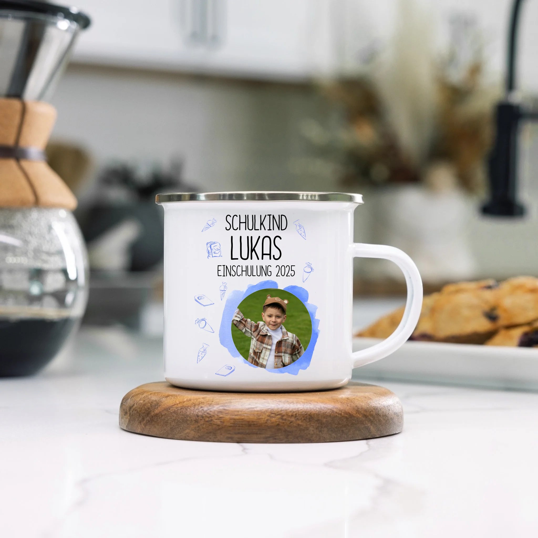 Foto Tasse Schulkind 2025 Junge Mädchen, Schulanfang Einschulung Fototasse Personalisiert mit Bild & Name, Einschulungsgeschenk 1. Schultag für Erstklässler - Emaille Tasse